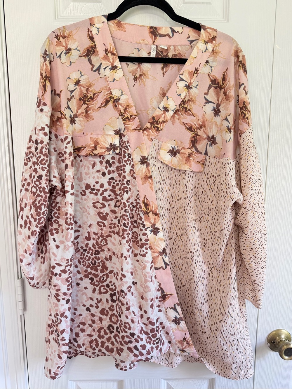 Cato Woman 18/20W Pink Floral & Leopard Print blouse top Boho Plus Size